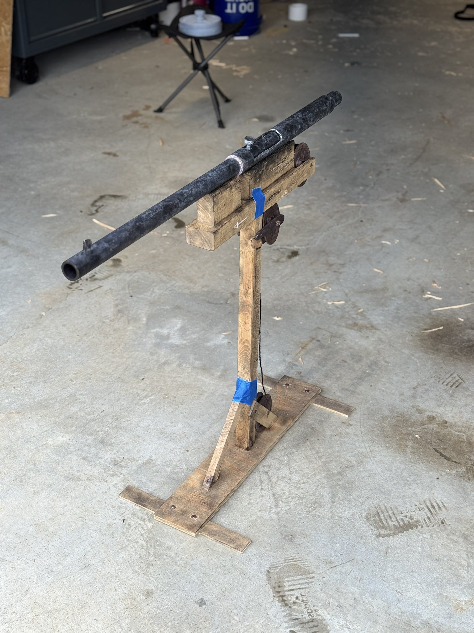 Life-size shotgun trap
